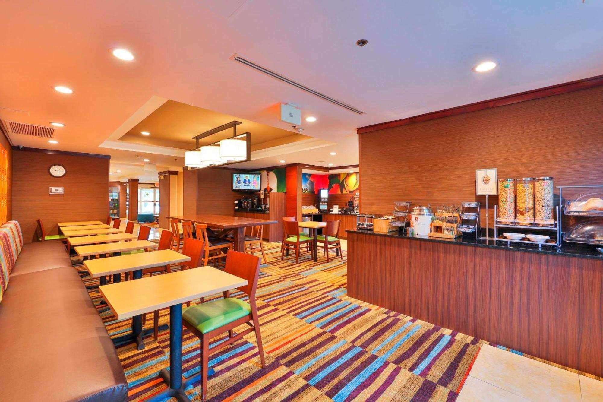 Fairfield Inn By Marriott Lexington Park Patuxent River Naval Air Station Exteriör bild